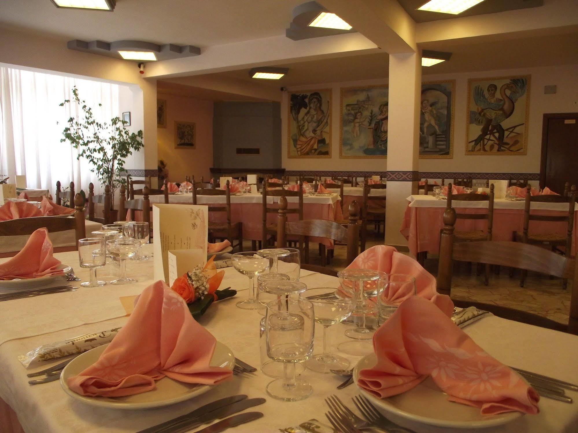 Hotel Ristorante Mosaici Piazza Armerina Eksteriør billede